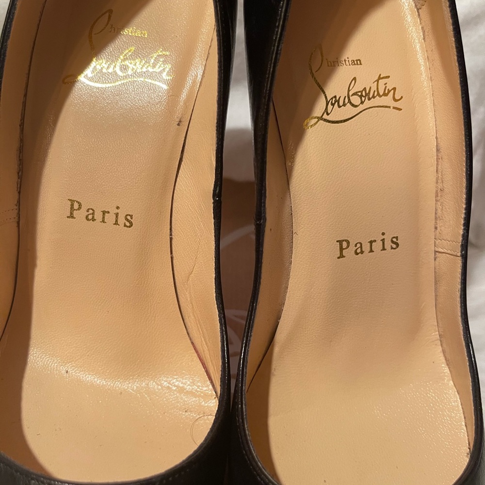 Christian Louboutin Very Prive - Picture 6 of 9